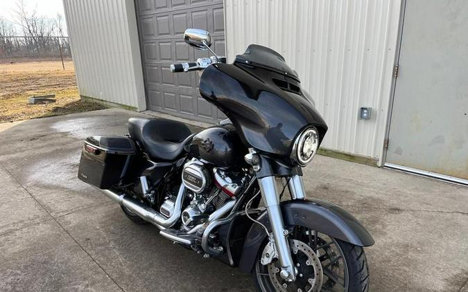 2020 Harley-Davidson® FLHXSE - CVO™ Street Glide®