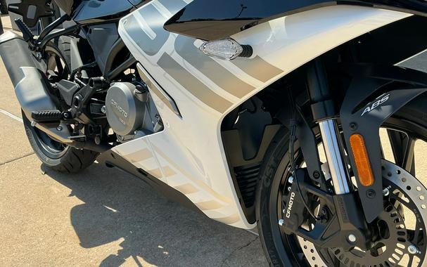 2026 CFMOTO 300SS