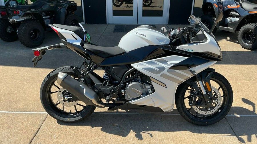 2026 CFMOTO 300SS