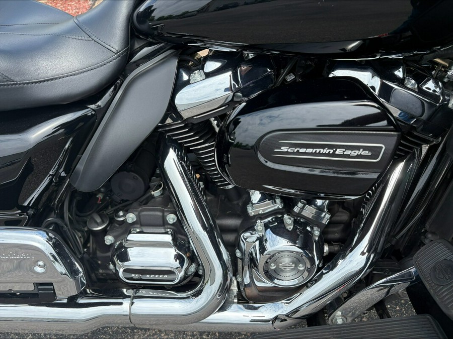 2020 Harley-Davidson Ultra Limited Vivid Black