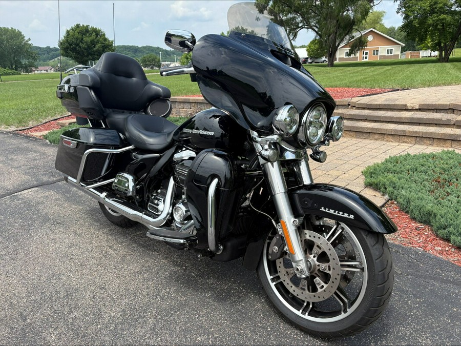 2020 Harley-Davidson Ultra Limited Vivid Black