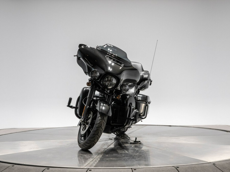 2021 HARLEY-DAVIDSON FLHTK LIMITED in Vivid Black