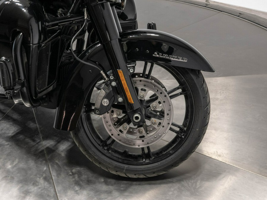 2021 HARLEY-DAVIDSON FLHTK LIMITED in Vivid Black