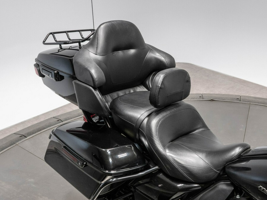 2021 HARLEY-DAVIDSON FLHTK LIMITED in Vivid Black