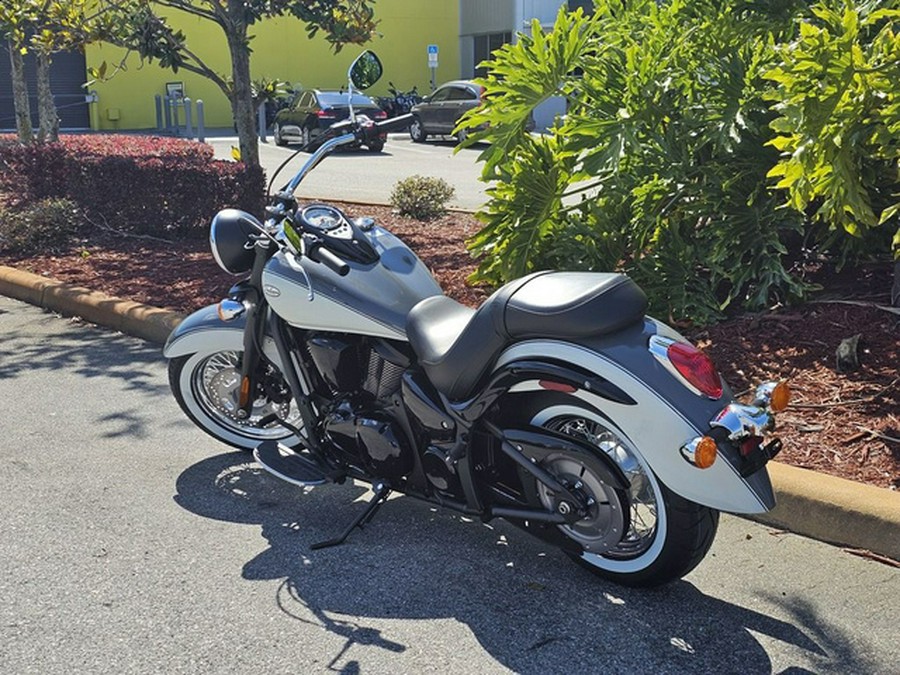 2024 Kawasaki Vulcan 900 Classic