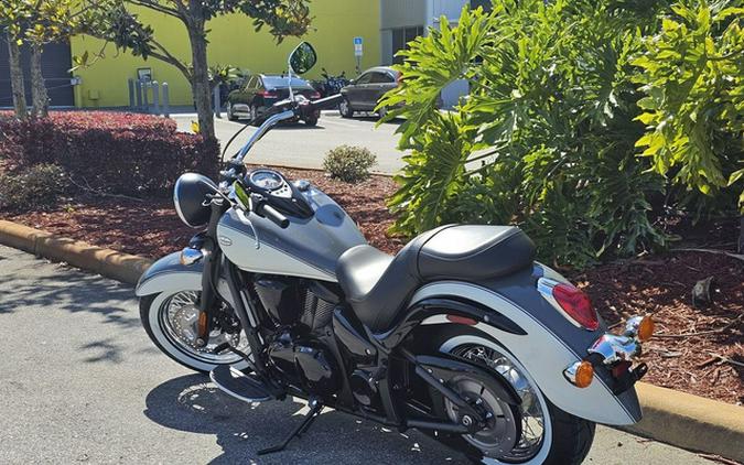 2024 Kawasaki Vulcan 900 Classic