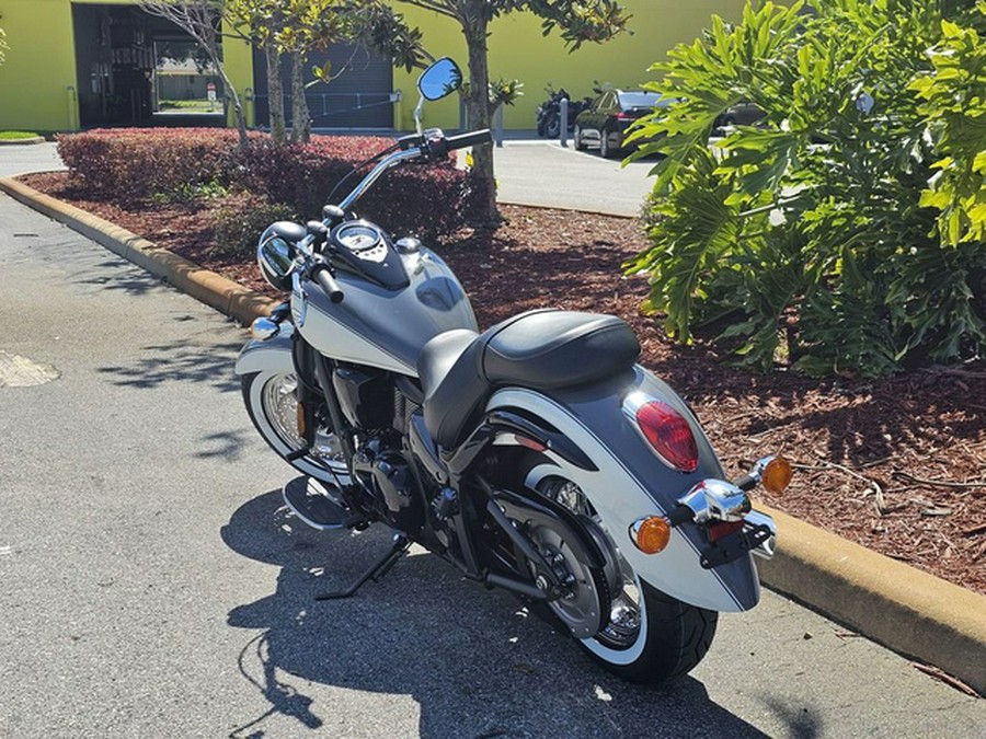 2024 Kawasaki Vulcan 900 Classic