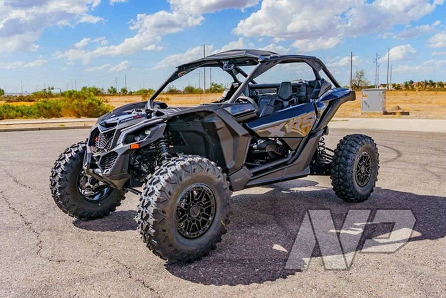 2026 Can-Am Maverick X3 X rs Turbo RR Triple Black_7.6 in.