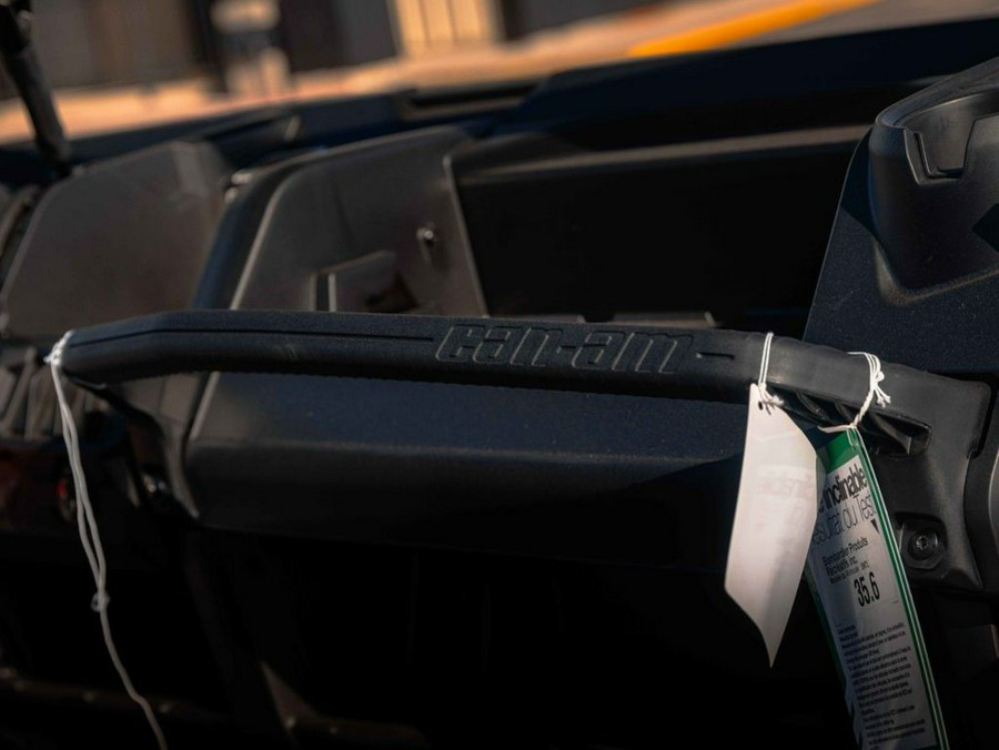 2026 Can-Am Defender DPS HD7