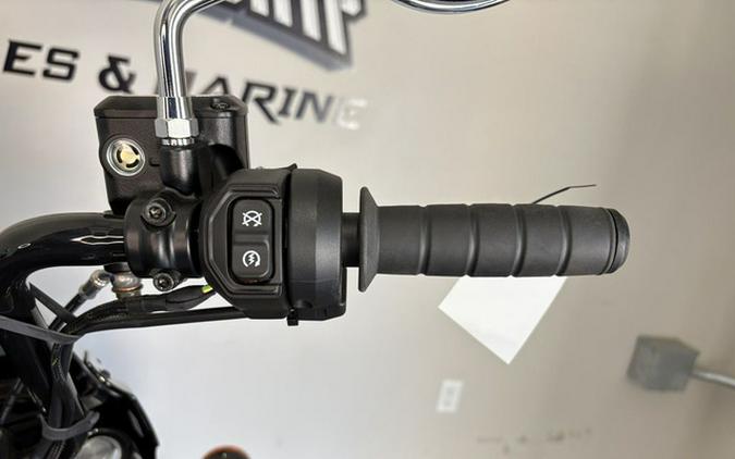 2025 Indian Sport Scout Limited +Tech Black Metallic
