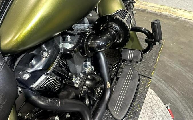 2022 Harley-Davidson® Road King® Special MINERAL GRN DNM