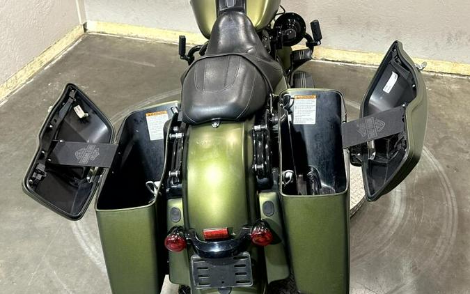 2022 Harley-Davidson® Road King® Special MINERAL GRN DNM