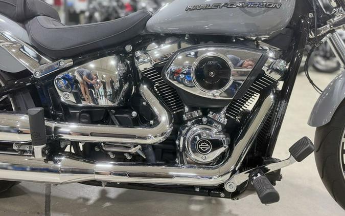 2025 Harley-Davidson Softail FXBR - Breakout