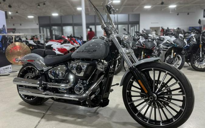 2025 Harley-Davidson Softail FXBR - Breakout