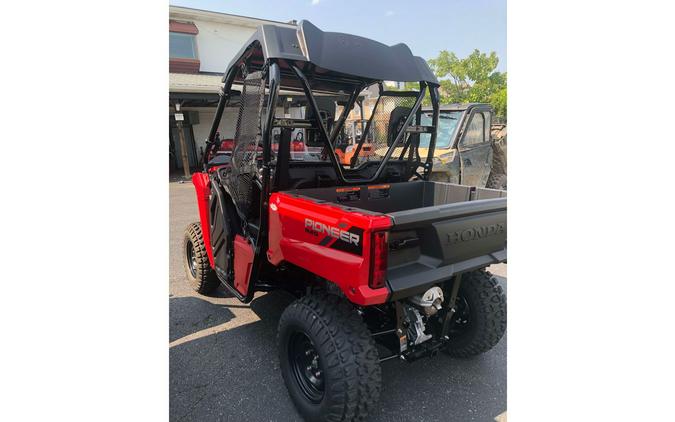 2025 Honda Pioneer 520