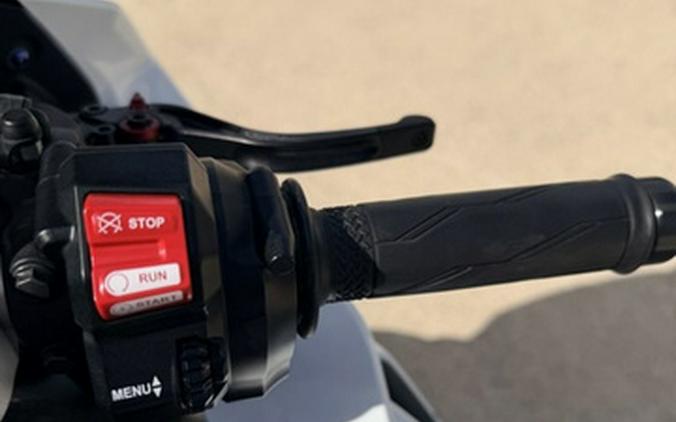 2021 Yamaha YZF-R1