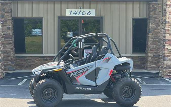 2024 Polaris RZR 200 EFI