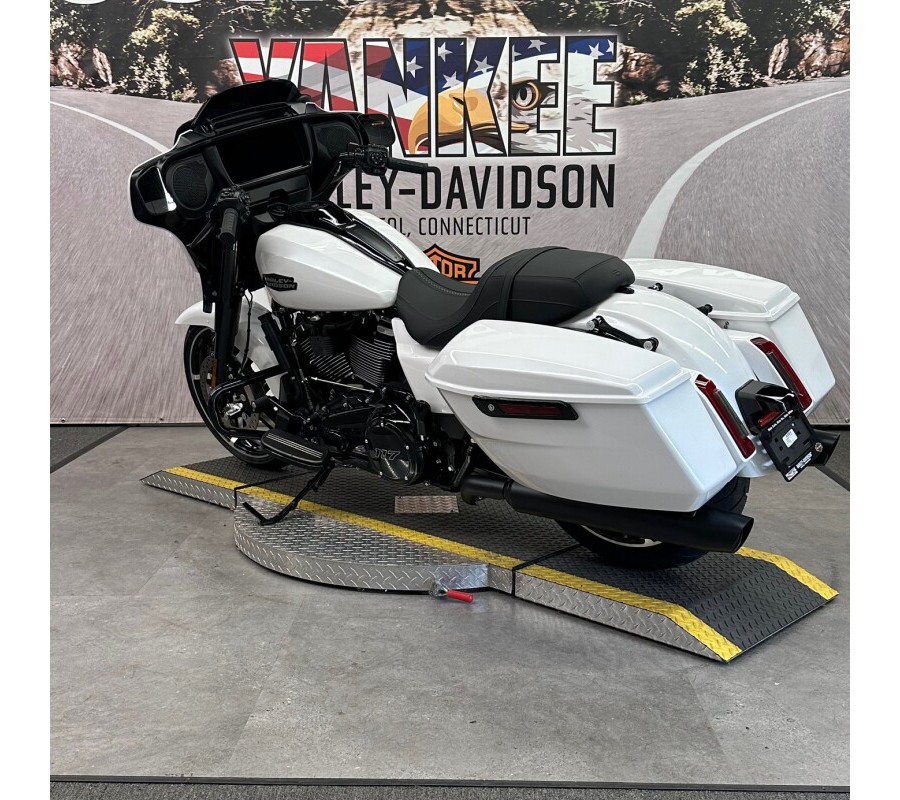 2025 FLHX Street Glide™