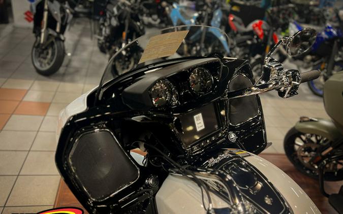 2025 Indian Challenger Limited 112 w/PowerBand Audio Black Me