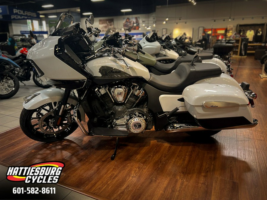 2025 Indian Challenger Limited 112 w/PowerBand Audio Black Metallic