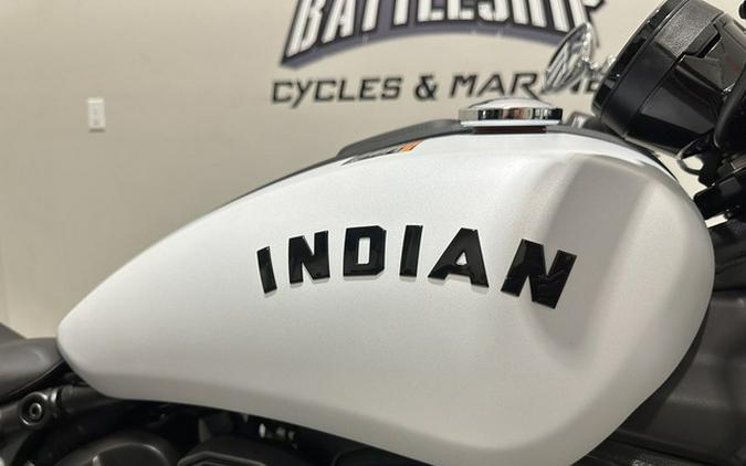 2025 Indian Scout Sixty Bobber Limited Ghost White Metallic S