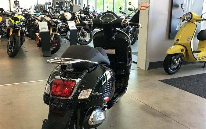 2023 Vespa GTS 300