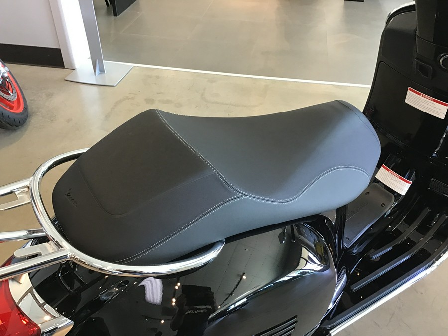 2023 Vespa GTS 300
