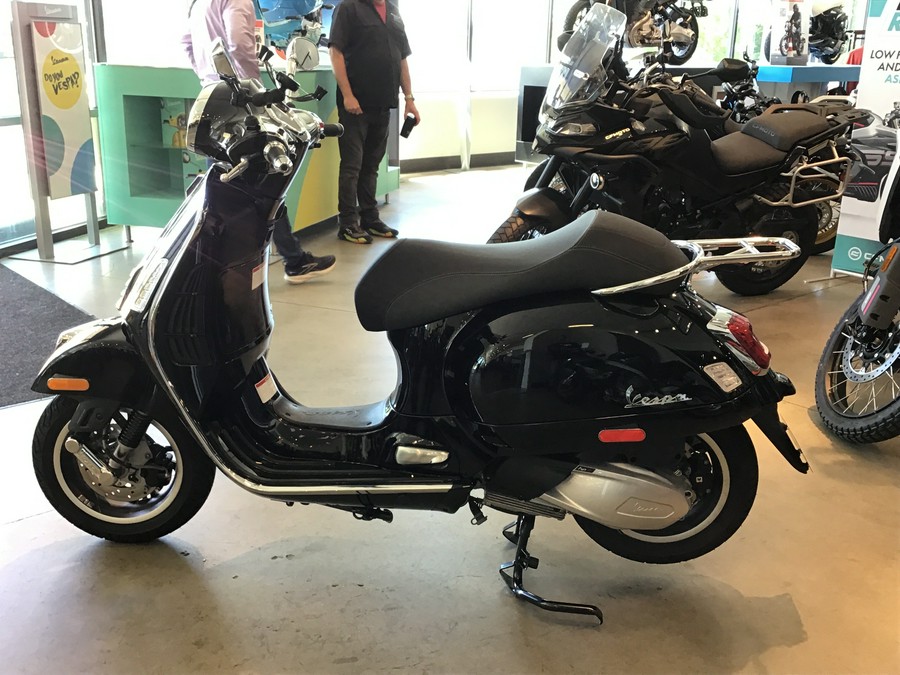 2023 Vespa GTS 300