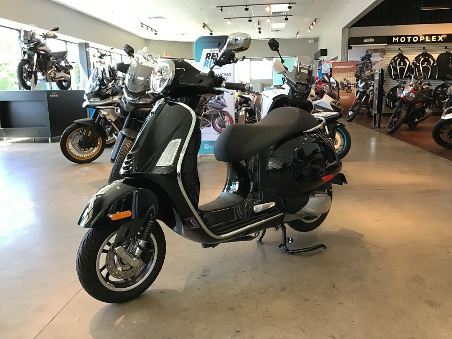 2023 Vespa GTS 300