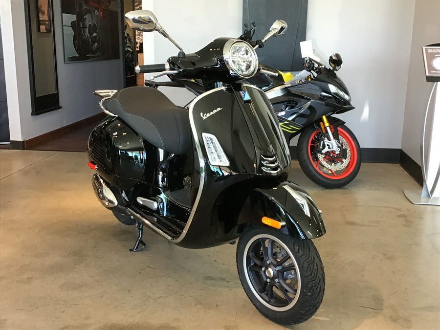 2023 Vespa GTS 300