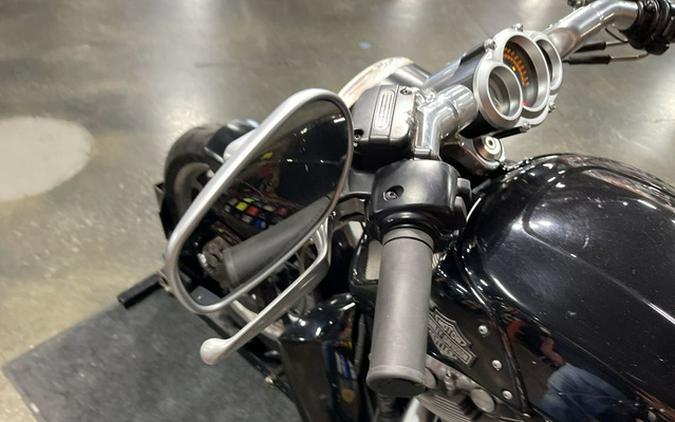 2012 Harley-Davidson VRSC F - V-Rod Muscle