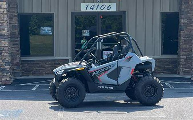 2024 Polaris RZR 200 EFI