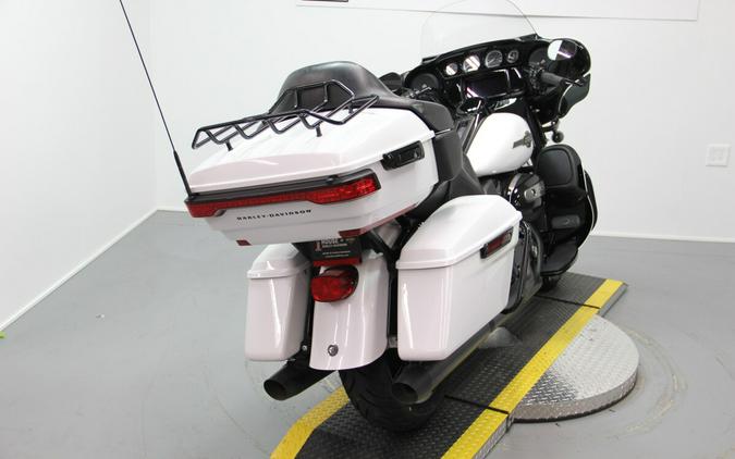 2024 Harley-Davidson® Ultra Limited White Onyx Pearl