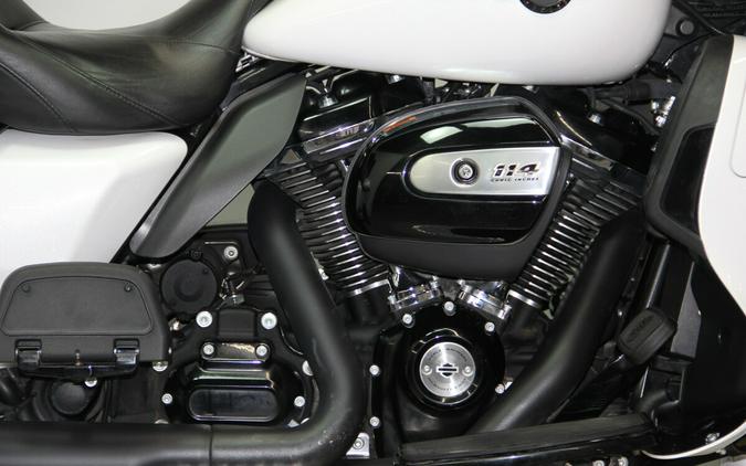 2024 Harley-Davidson® Ultra Limited White Onyx Pearl