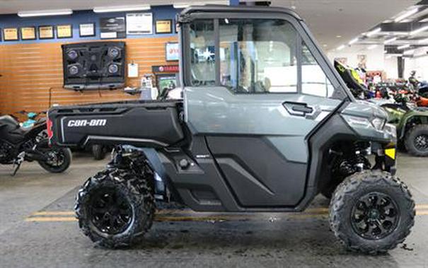 2024 Can-Am Defender DPS CAB