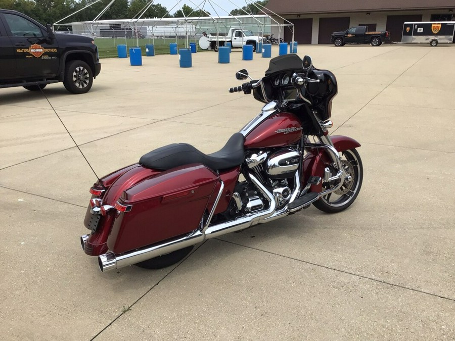 FLHXS 2017 Street Glide® Special