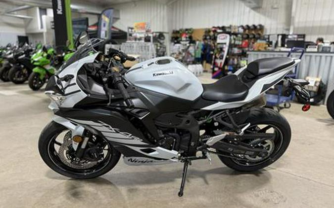 2025 Kawasaki Ninja ZX-4RR ABS