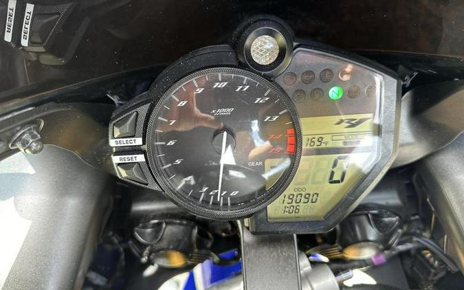 2011 Yamaha YZF-R1