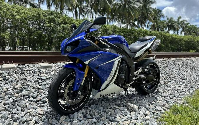 2011 Yamaha YZF-R1