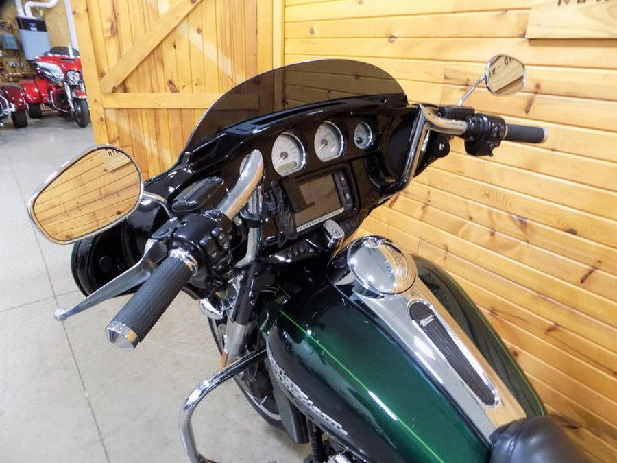 2016 Harley-Davidson® FLHXS Street Glide® Special