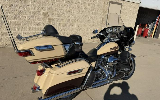 2014 Harley-Davidson® FLHTK - Electra Glide® Ultra Limited