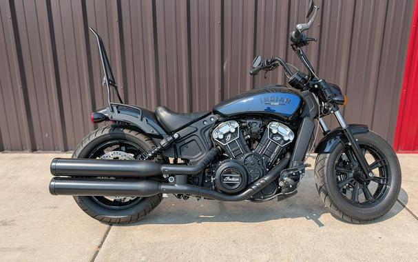 2021 Indian Motorcycle® Scout® Bobber ABS Icon Thunder Black Azure Crystal