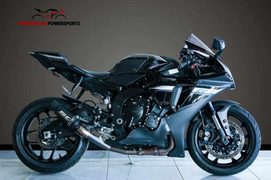 2024 Yamaha YZF-R1