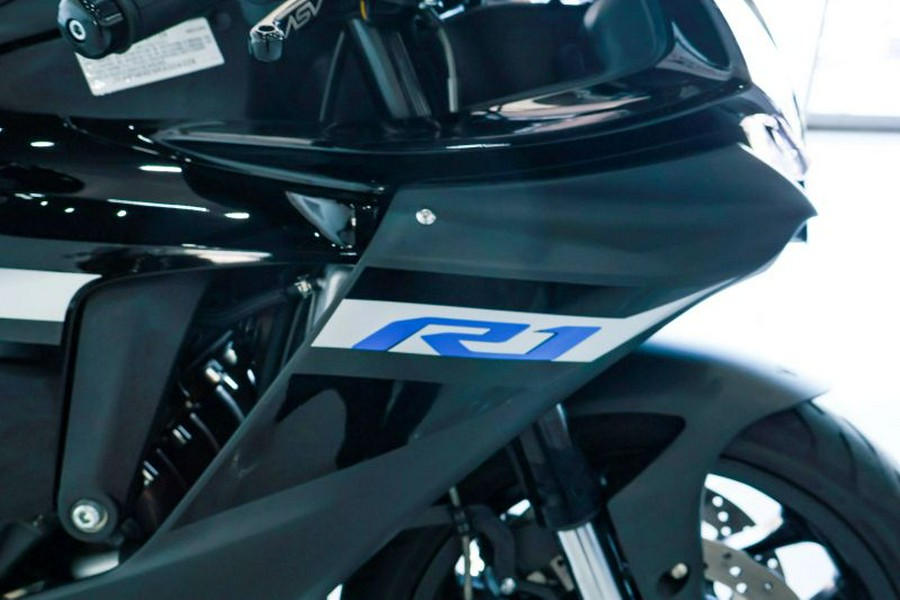 2024 Yamaha YZF-R1
