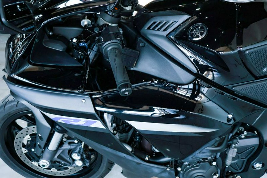 2024 Yamaha YZF-R1