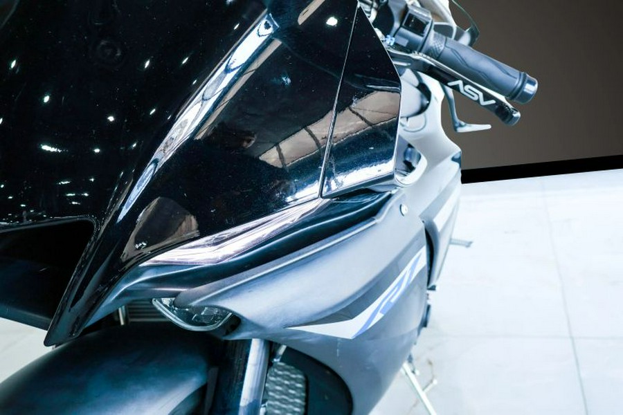 2024 Yamaha YZF-R1