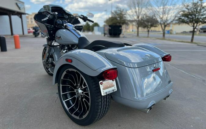 2024 Harley-Davidson® Road Glide® 3 Billiard Gray