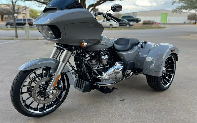 2024 Harley-Davidson® Road Glide® 3 Billiard Gray