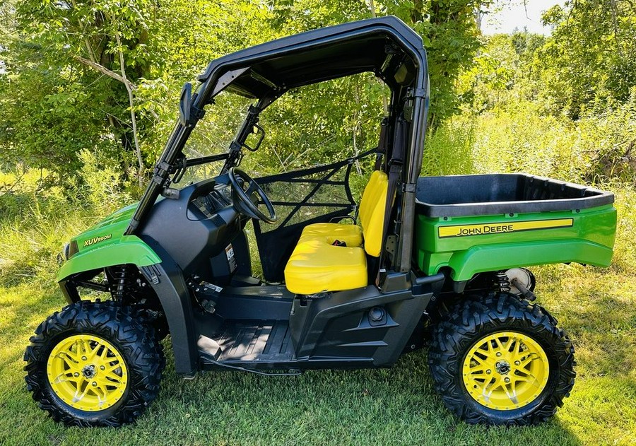 2020 John Deere XUV590M