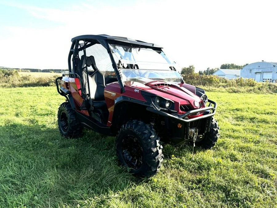 2018 Can-Am® Commander™ XT™ 1000R Intense Red